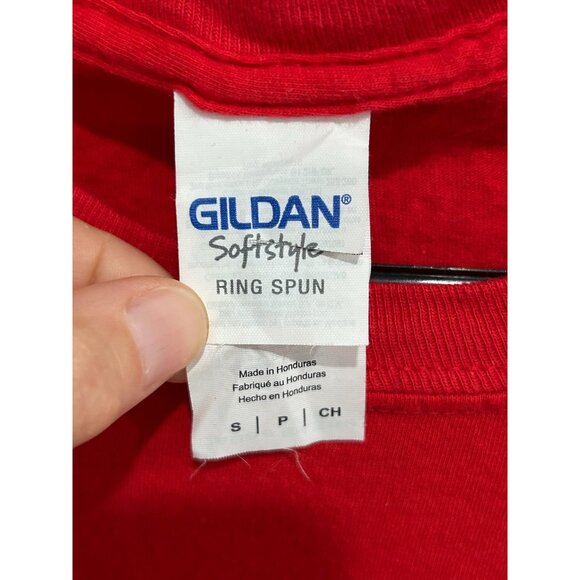 Tampa Bay Buccaneers Super Bowl LV Champions Red T-Shirt Gildan Sz Small - Picture 5 of 11